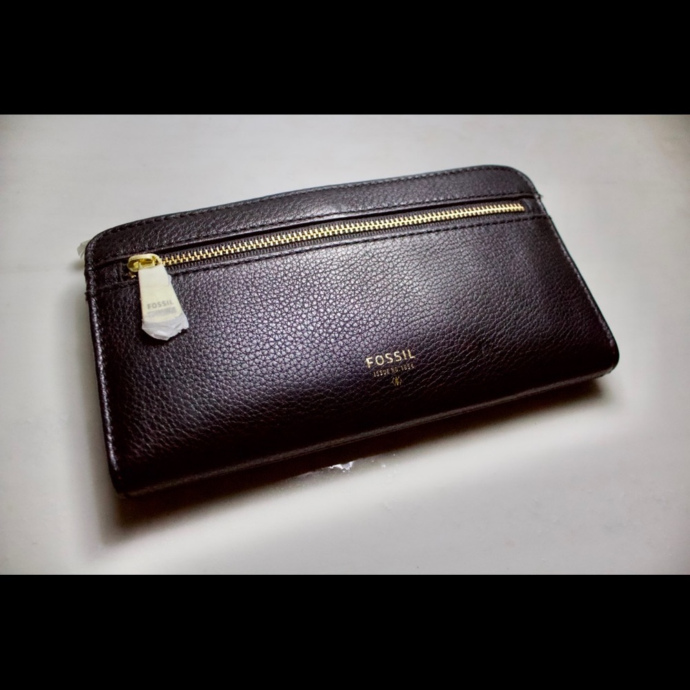Fossil Zip Clutch Wallet - Picture 1 of 6